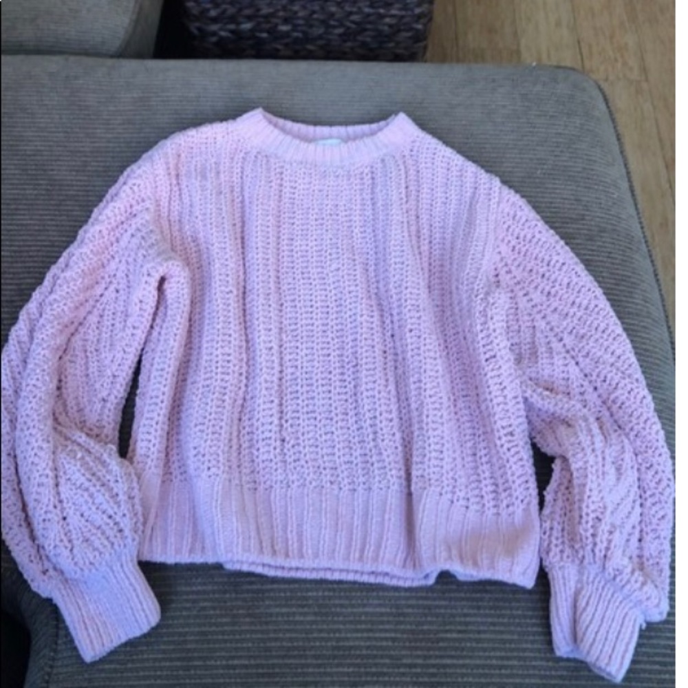 H&M light pink soft sweater
